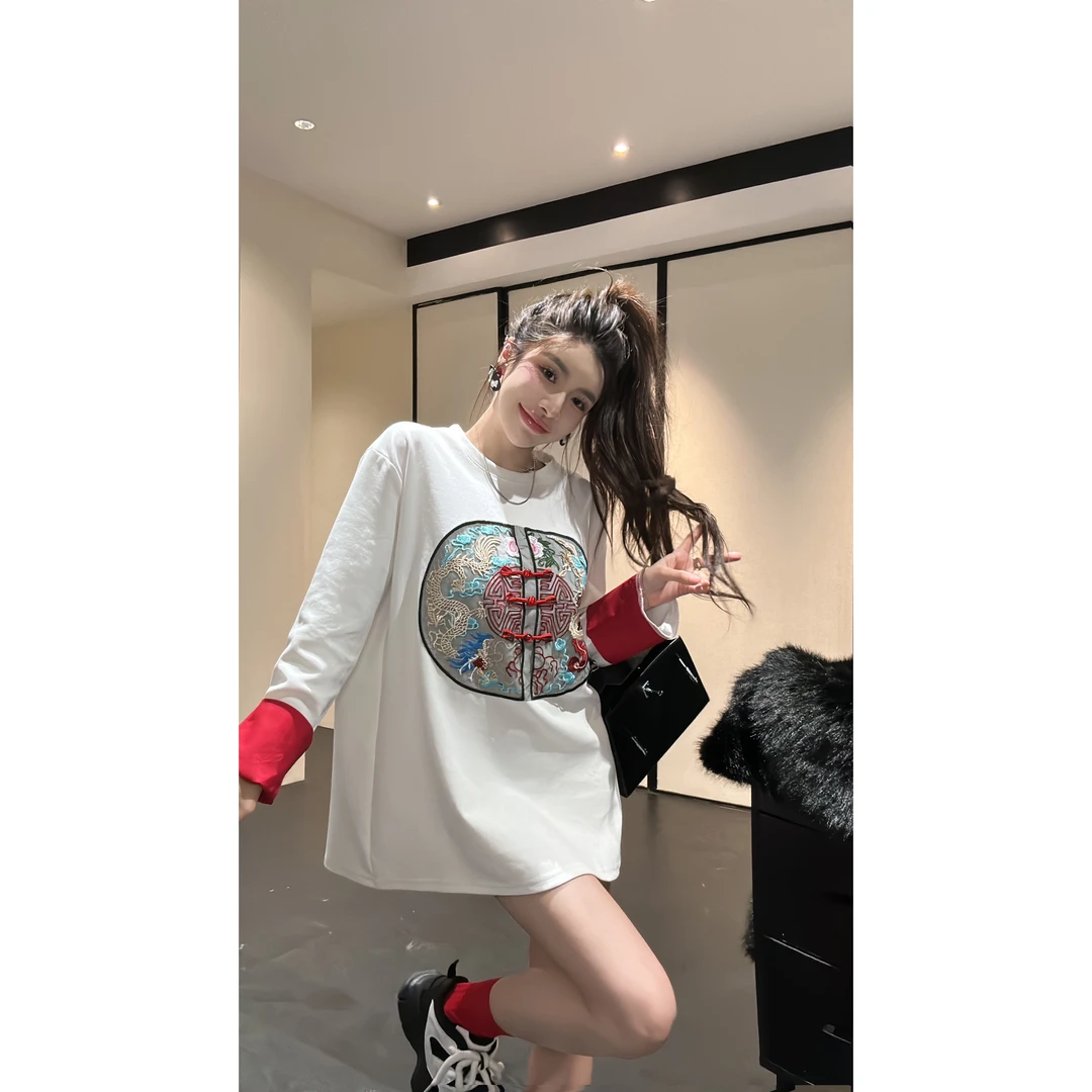 HuiHui【国潮崛起】国风长袖T恤2024春装新款圆领刺绣宽松上衣(1132