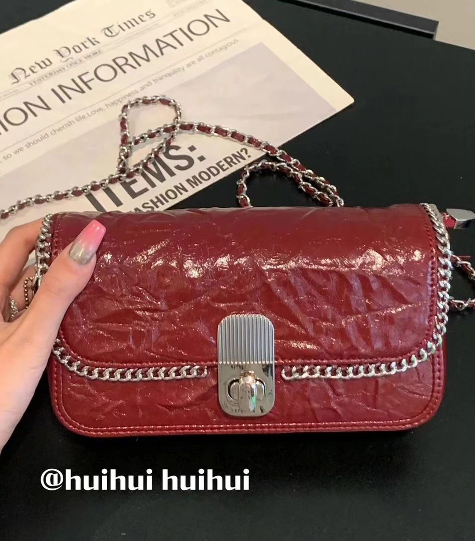 HuiHui【巧妙搭配】斜挎时尚斜跨锁扣女包单肩褶皱包小方包（A495）