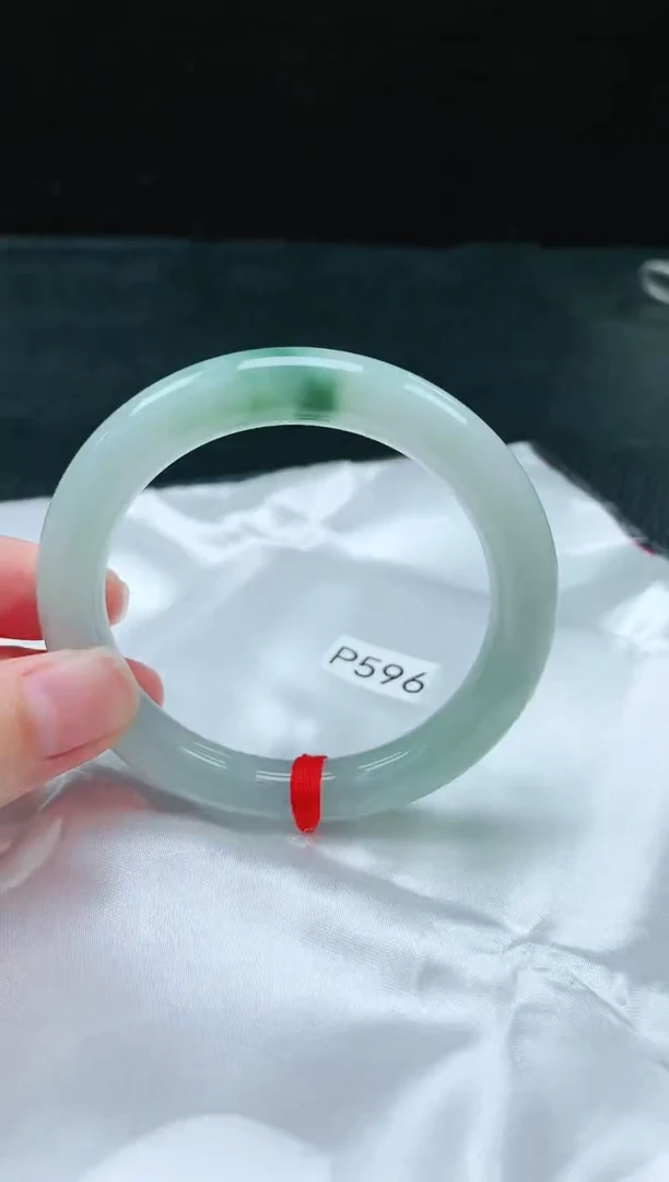 【闪购商品】翡翠手镯未镶嵌缅甸天然A货翡翠手镯