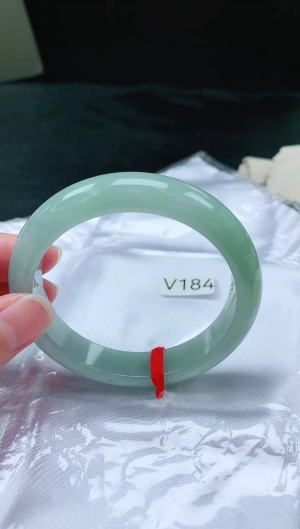 【闪购商品】翡翠手镯未镶嵌缅甸天然A货翡翠手镯
