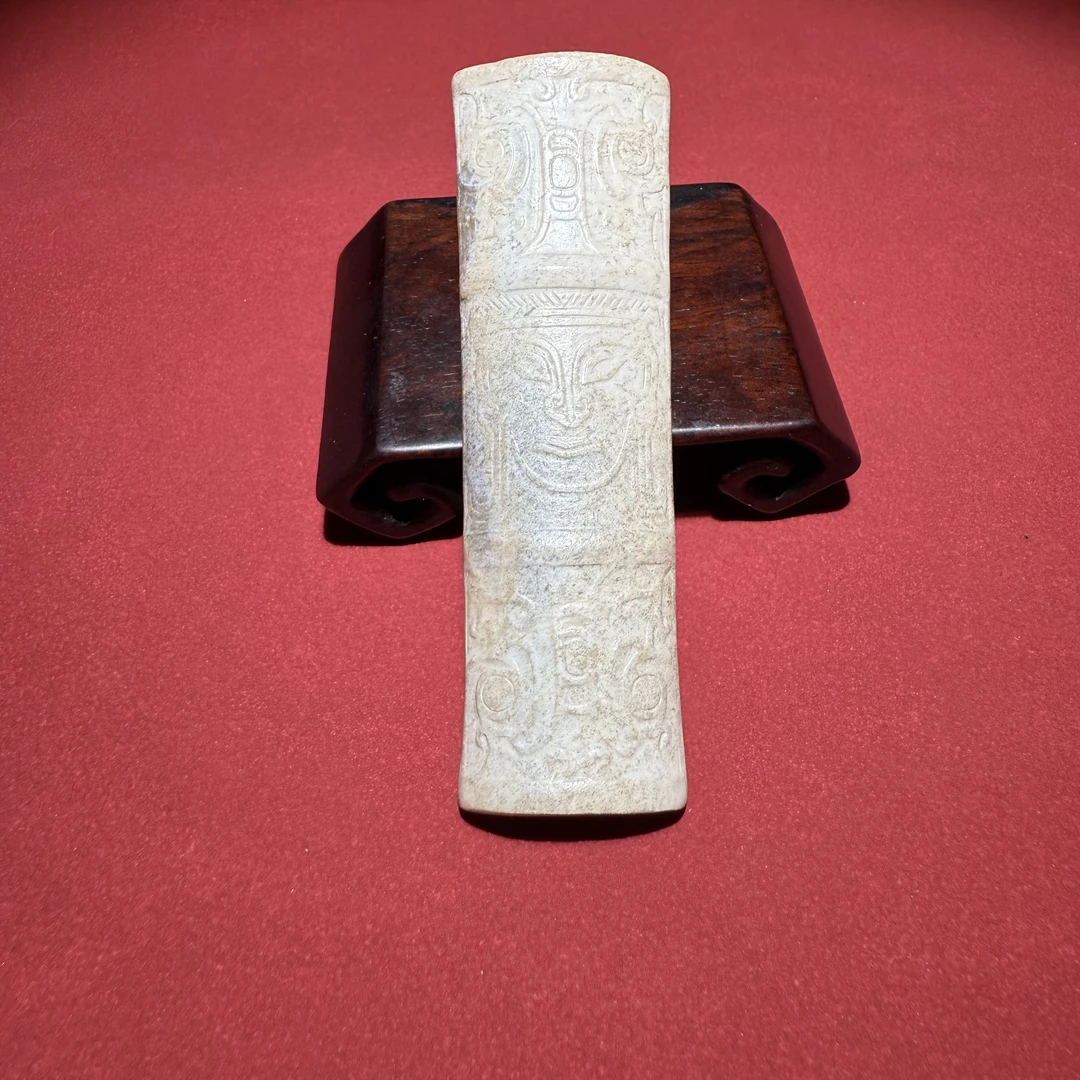 明早期神面纹方形玉饰-HBG128642