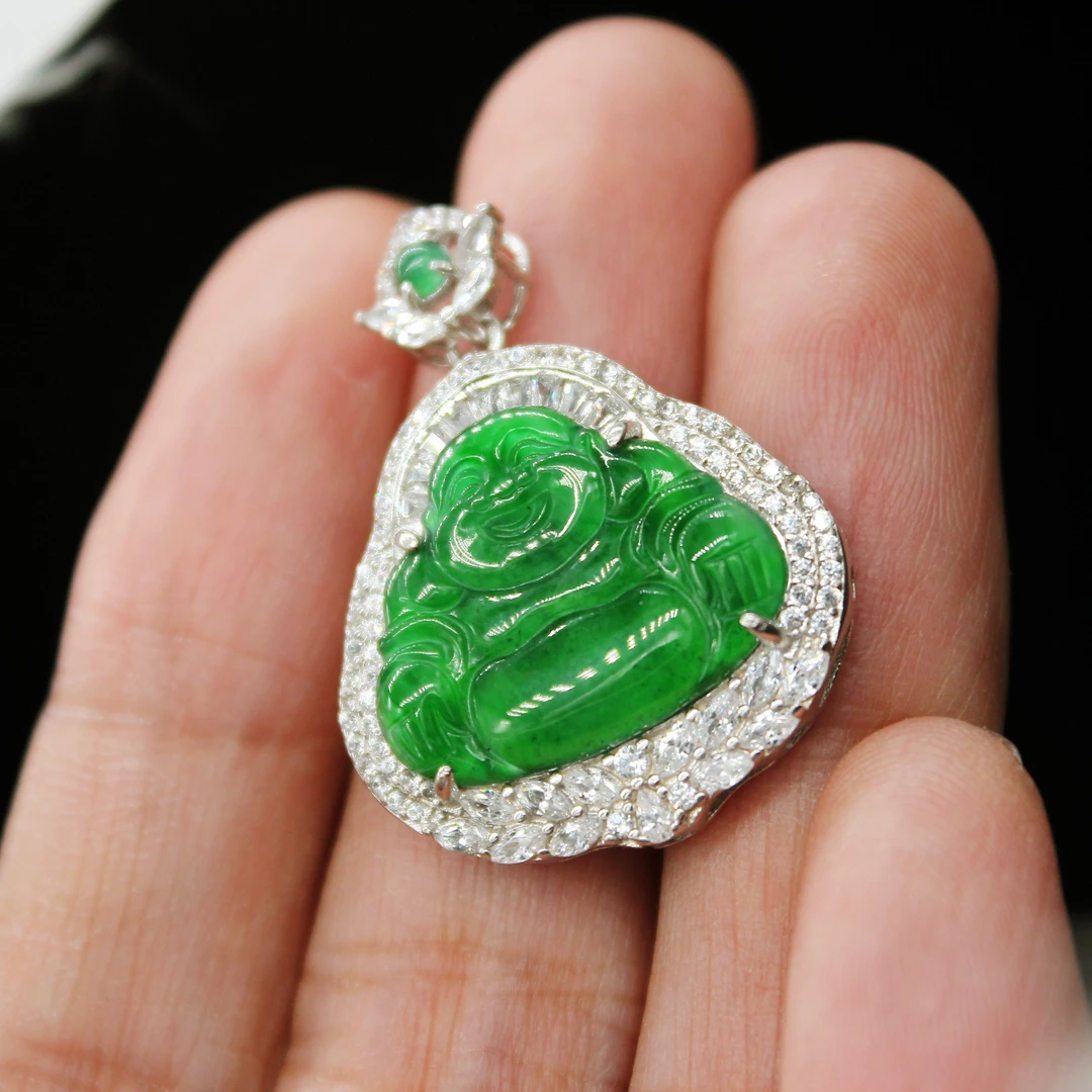 天然A货翡翠佛公吊坠精美时尚气质菠菜绿百搭轻奢镶嵌满钻美美哒
