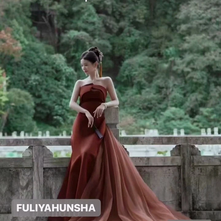 一字肩气质复古长礼服 另各种新娘礼服 简约夏季礼服 （是样衣）