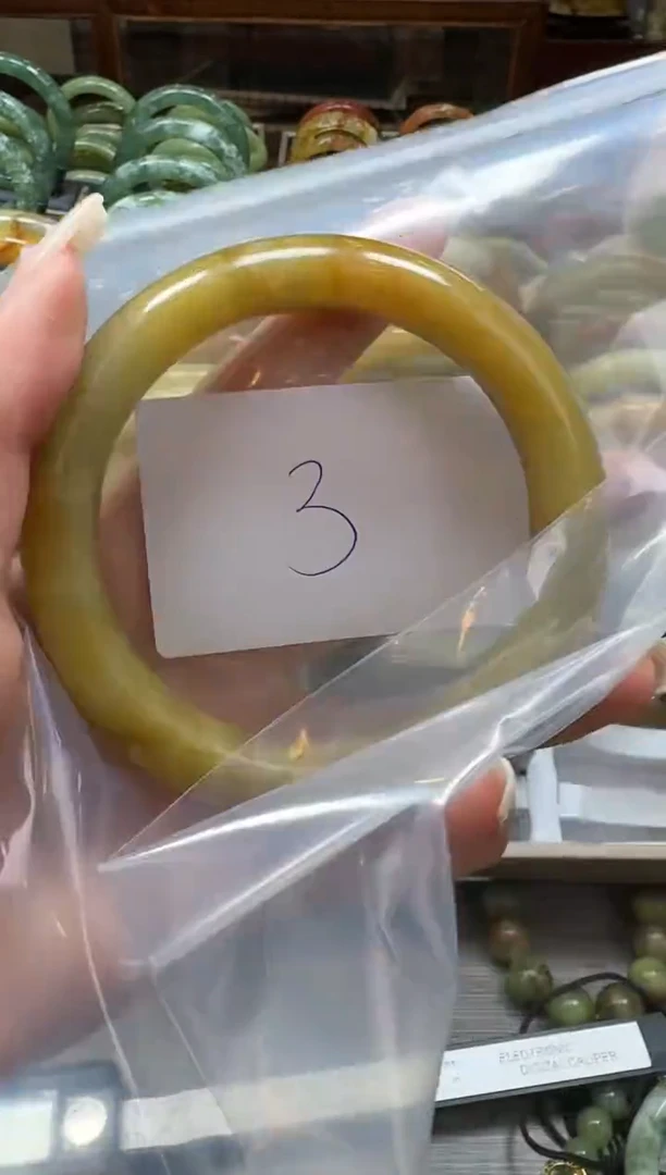 【闪购商品】岫玉手镯未镶嵌64.5-3镯