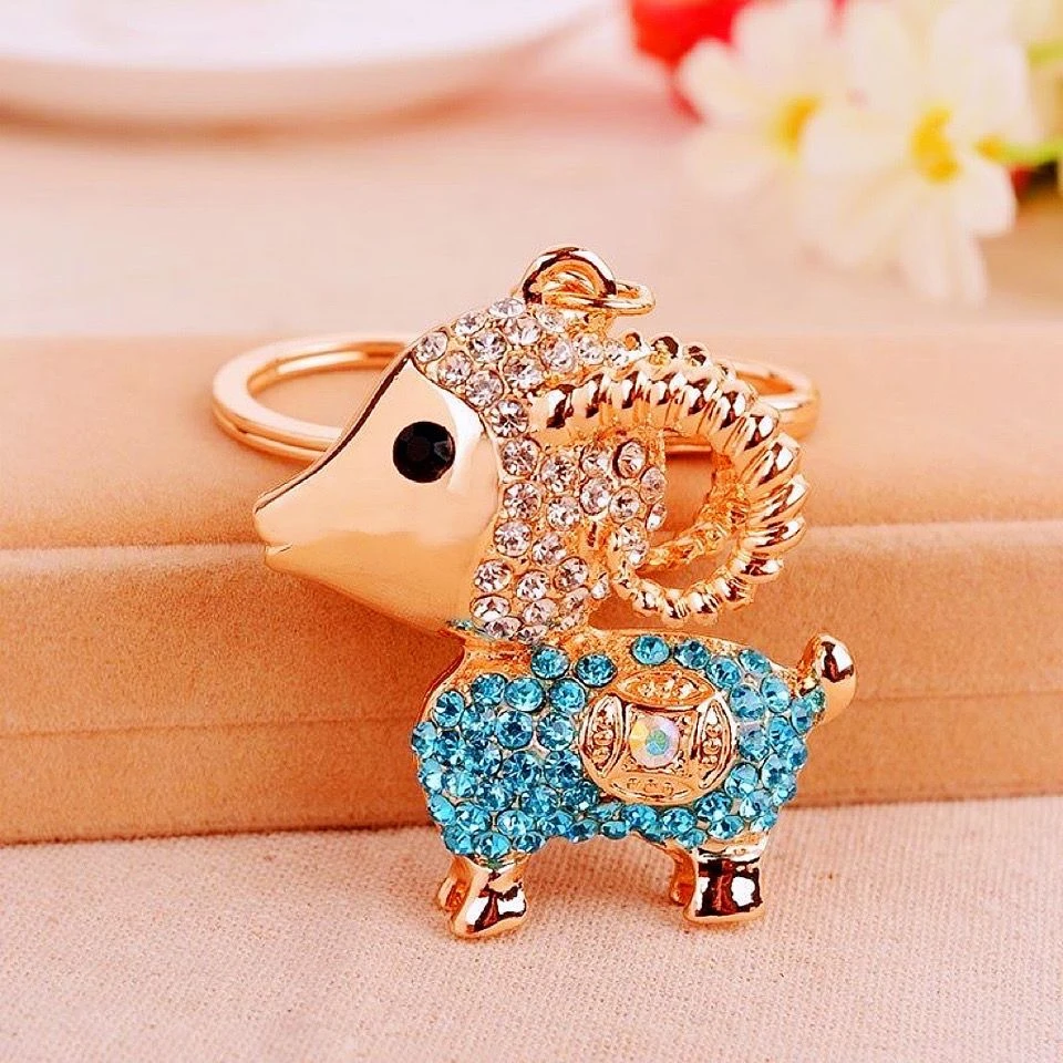 水钻招财小羊汽车钥匙扣女精致可爱创意书包挂件钥匙链圈礼品批发