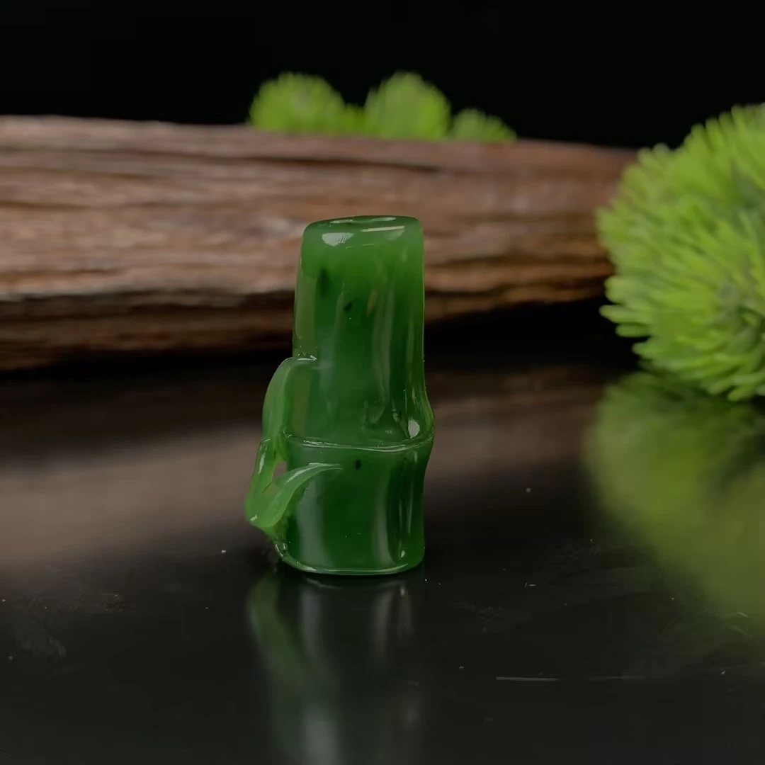 【豫人豫品】j3205天然和田玉未镶嵌碧玉竹节