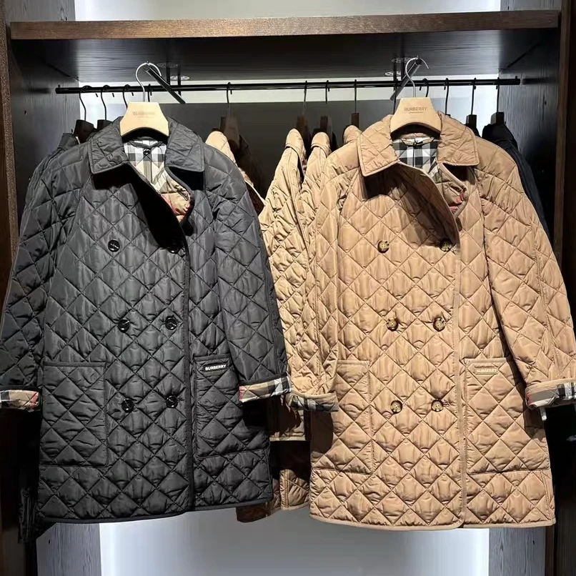 BURBERRY/博柏利SS24秋冬纯色绗缝翻领双排扣插肩长袖棉服 女款