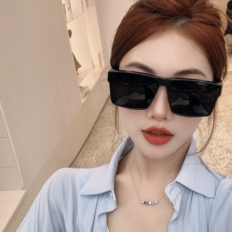 长方形偏光墨镜可套近视镜女圆脸遮阳高级感显脸小驾驶太阳眼镜男