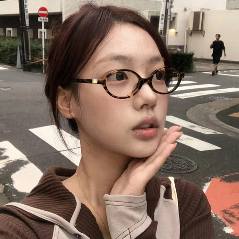 2023新款原宿复古日系眼镜女潮椭圆形小框凹造型素颜近视眼镜框架