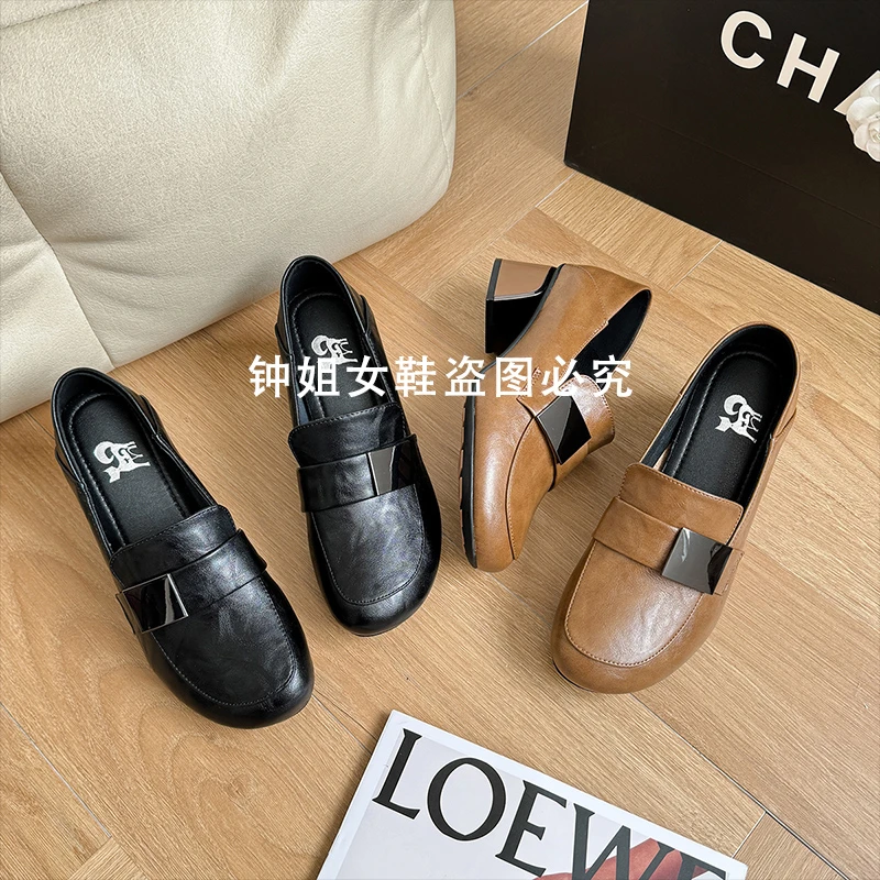 241709-34-41圆头乐福鞋女粗跟真皮时尚舒适