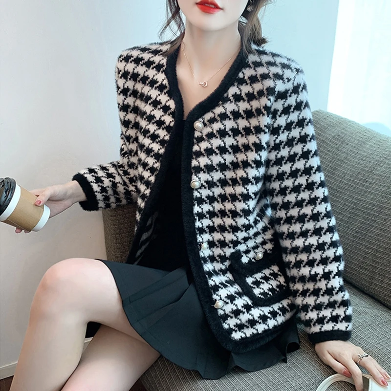 法式小香风毛衣外套女士秋冬高级感气质百搭显瘦时尚短款上衣P776