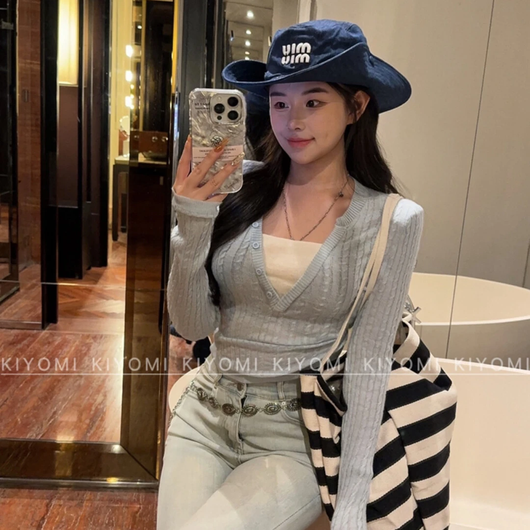 （海狮）秋上新!修身显瘦V领针织衫