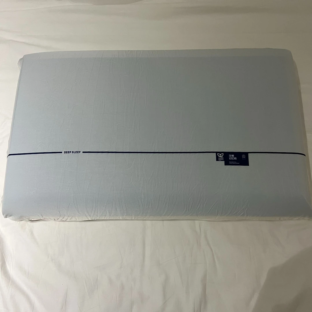 a3997简约白色加厚柔软枕头Pro