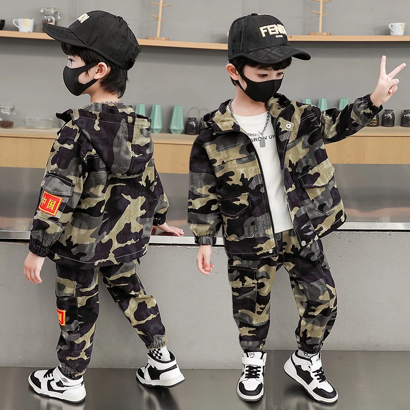 秋季迷彩服套装男童特种兵军训2024春秋新款工装裤男孩外套帅气潮
