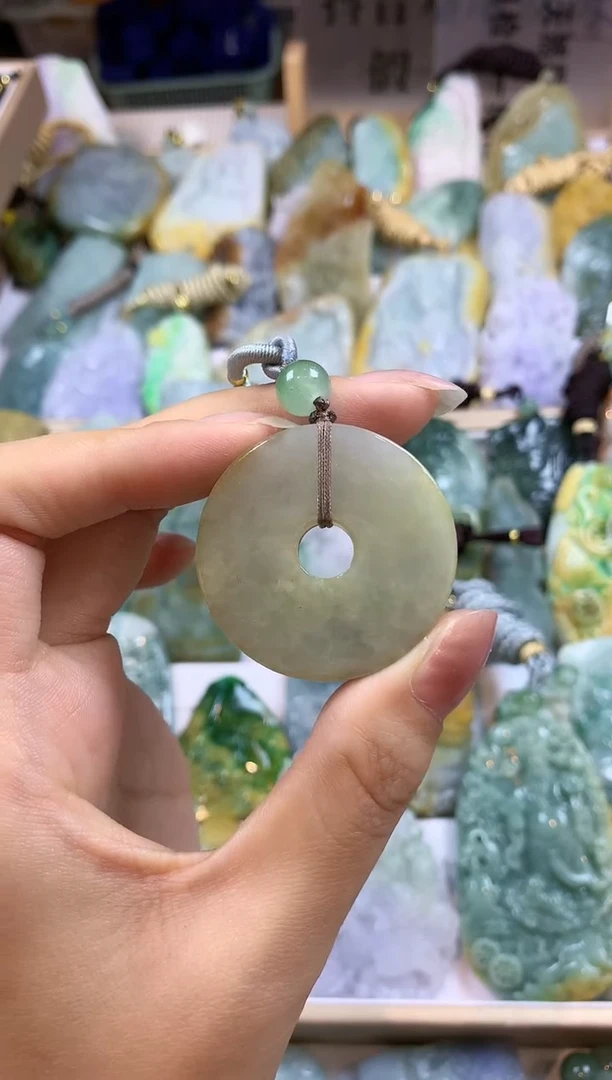 【闪购商品】翡翠颈饰未镶嵌翡翠