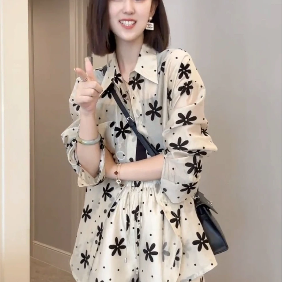 2024夏季新款宽松时尚套装女洋气防晒雪纺衬衫阔腿短裤休闲两件套