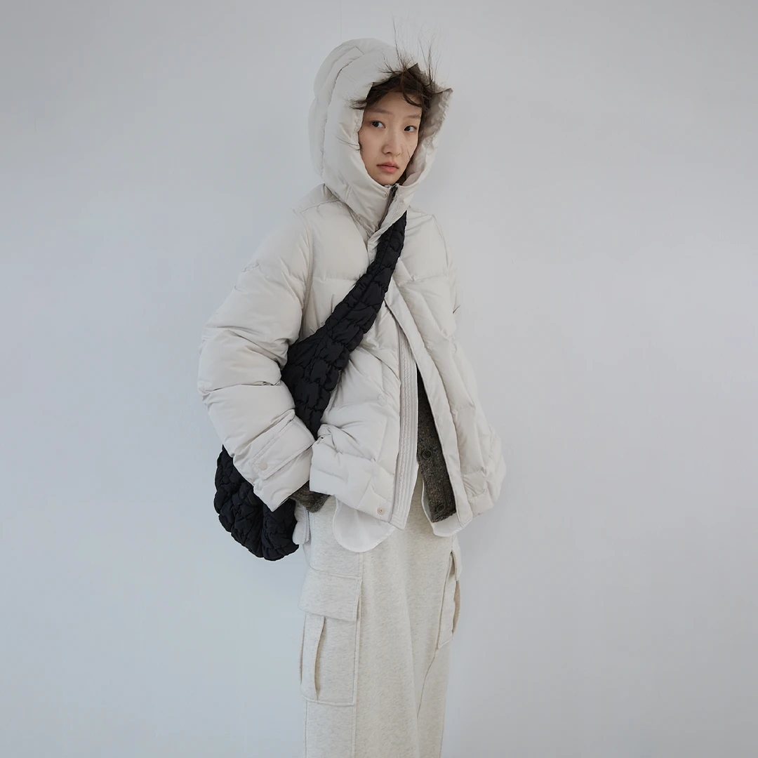 【拥抱羽绒服】步履不停 秋冬设计款显瘦保暖直充羽绒连帽外套