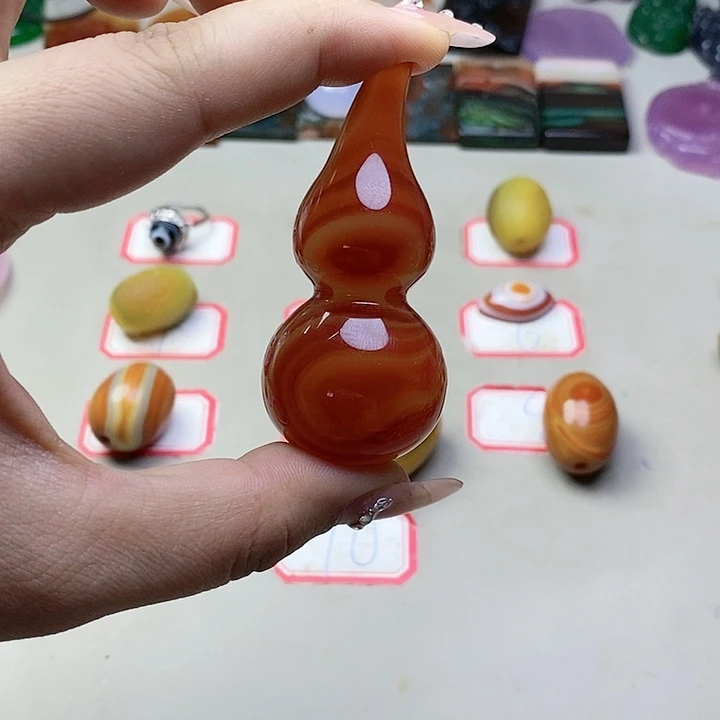 玛瑙/玉髓吊坠(赠链)未镶嵌俗****度
