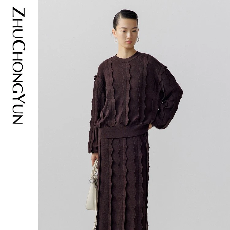 【波纹浪褶】ZHUCHONGYUN2023圆领保暖舒适套头针织衫C1DE1725M长袖