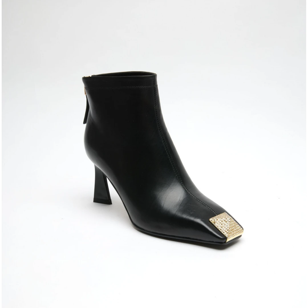 JANEHARLOW气质时尚轻奢风秋冬款时装靴J64BF33666