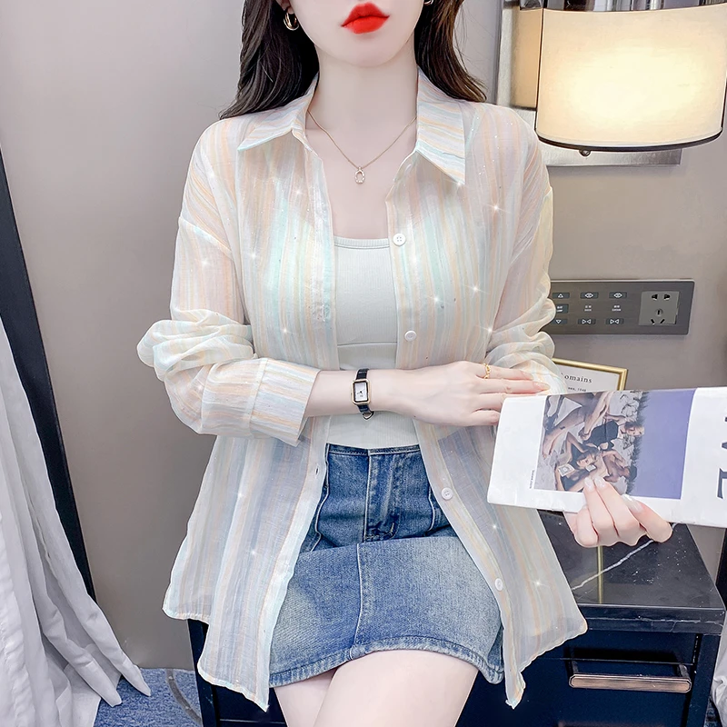时尚百搭宽松冰丝烫钻条纹雪纺衬衫女长袖超好看防晒衣小个子罩衫