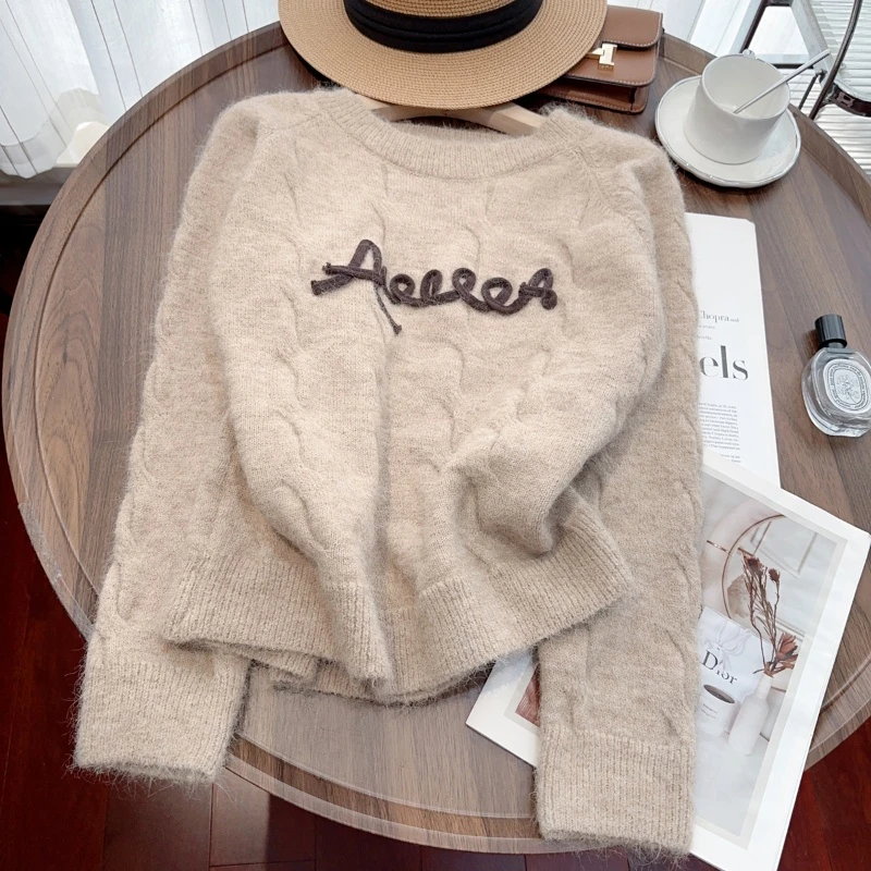 韩版字母刺绣麻花毛衣女春秋2025新款慵懒风软糯宽松显瘦百搭上衣