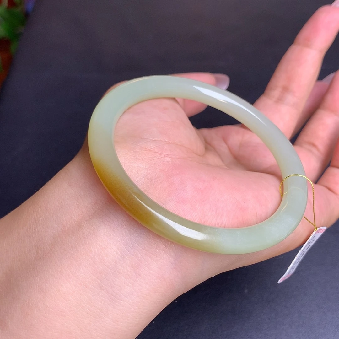 【闪购商品】和田玉手镯未镶嵌61
