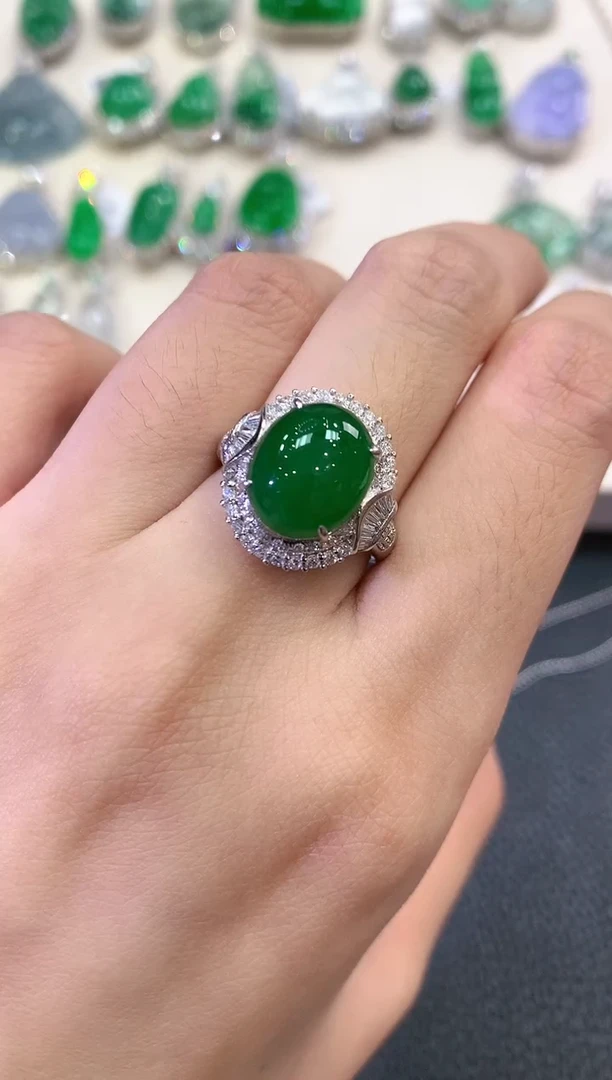 【闪购商品】翡翠戒指18K金镶嵌D61