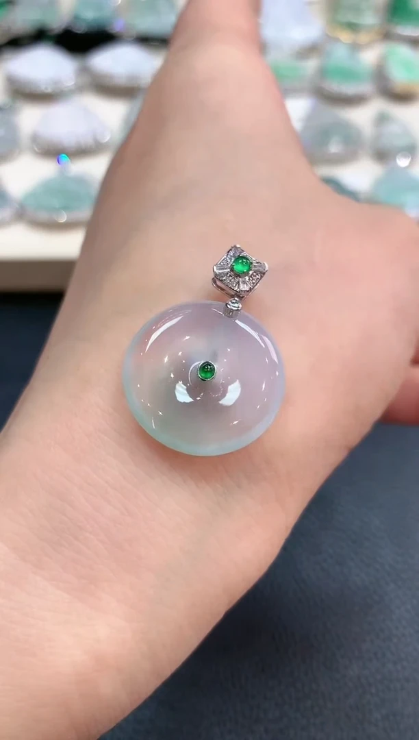 【闪购商品】翡翠吊坠(不含链)18K金镶嵌n2