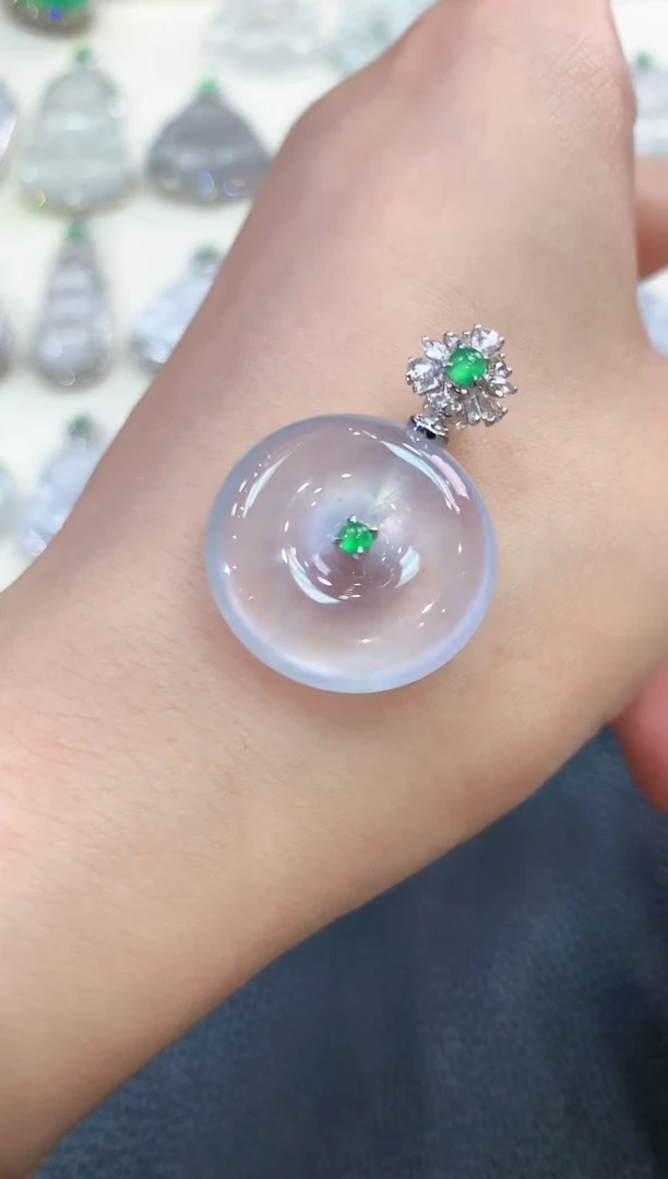 【闪购商品】翡翠吊坠(不含链)18K金镶嵌B168