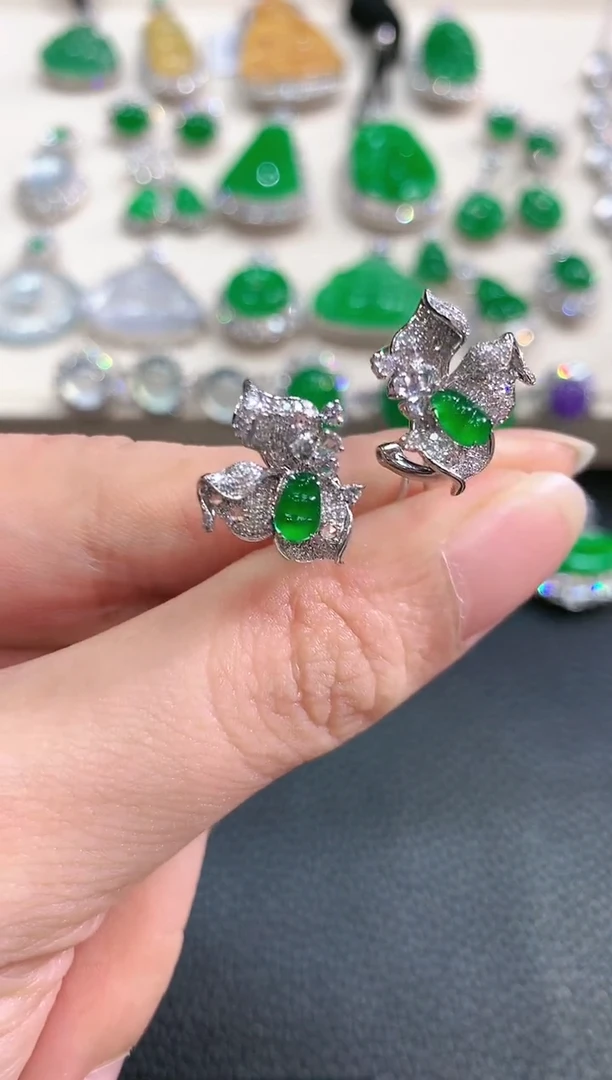 【闪购商品】翡翠耳饰18K金镶嵌m39