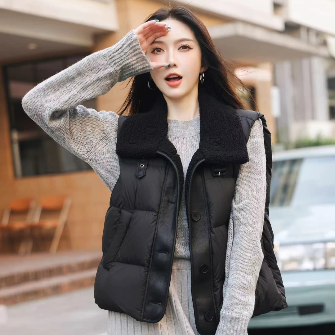 2024新款羊羔毛拼接羽绒马夹百搭秋冬网红短款时尚保暖冬季