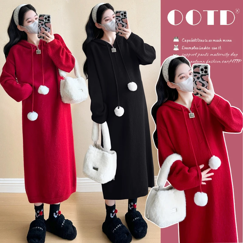 2024秋冬新款网红孕妇时尚拉链连帽系带小球跨年圣诞喜庆连衣裙