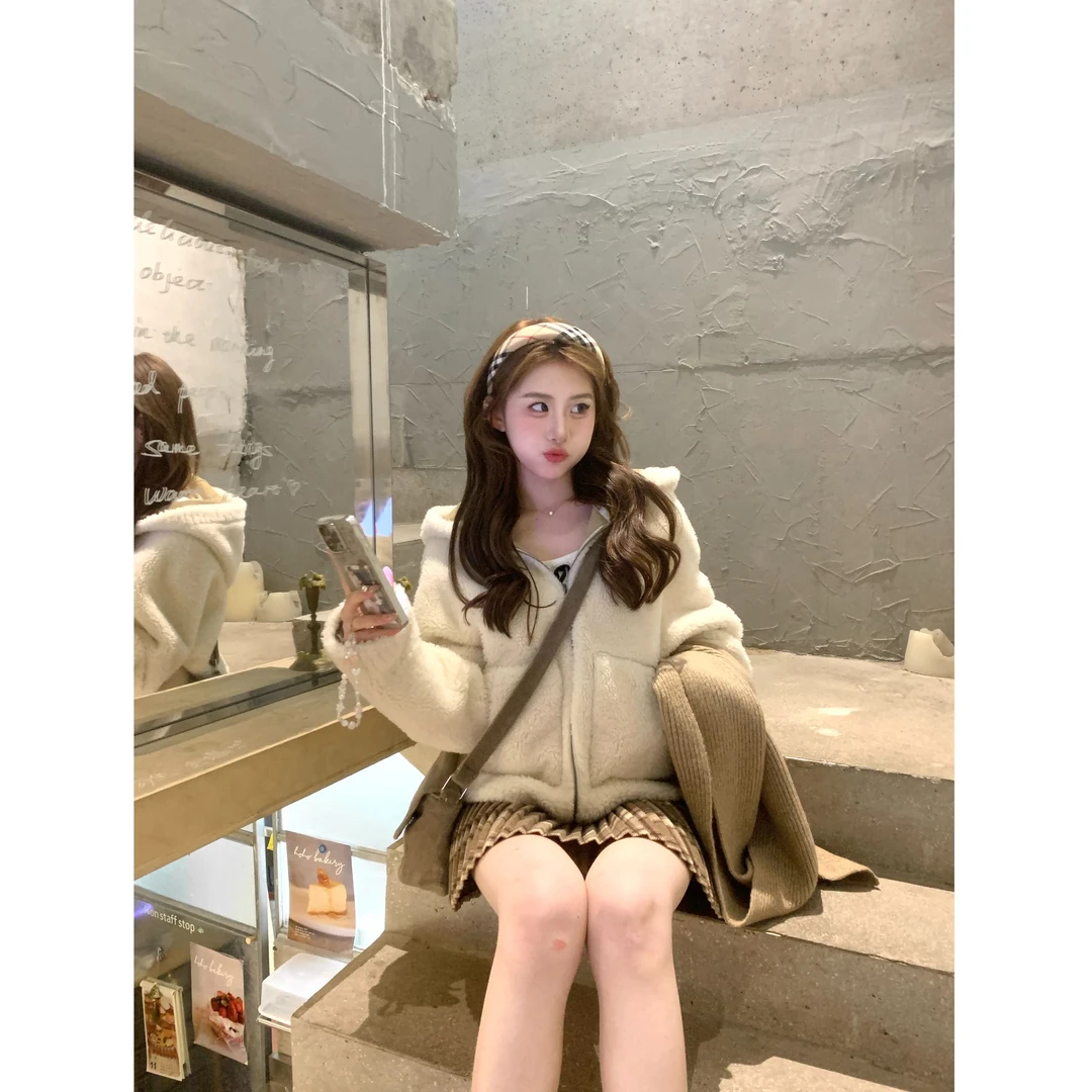 麻吉麻吉mochi韩系保暖皮毛一体减龄冬季新款高级感款式外套秋冬