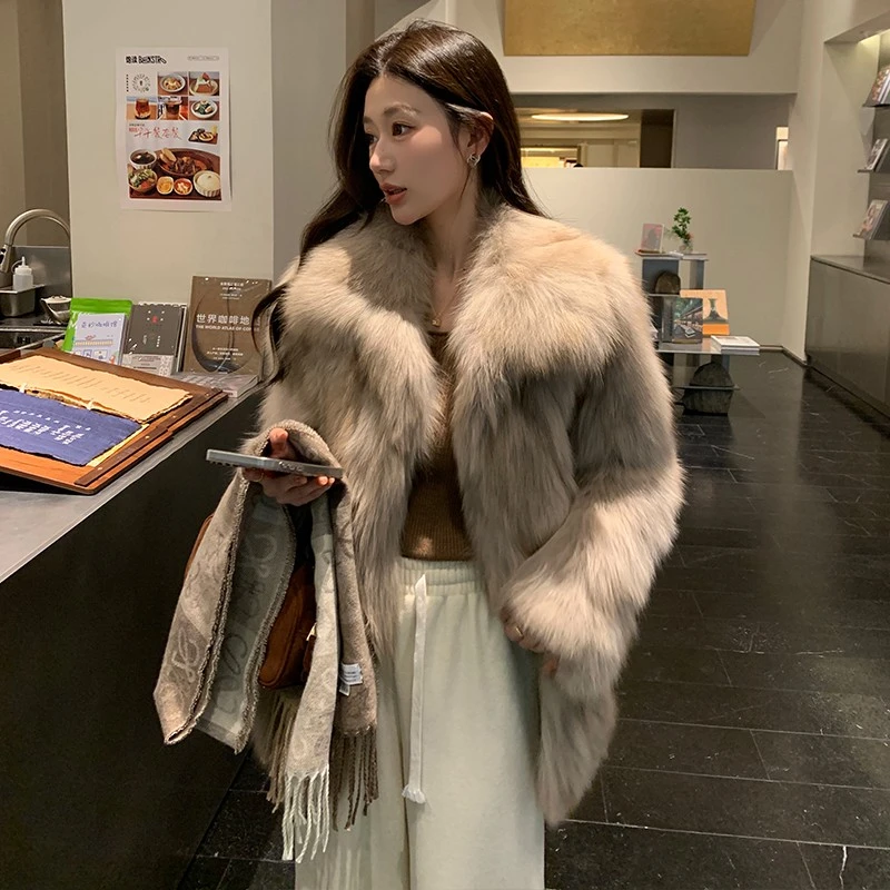 艾格珈“神明少女”2025新款狐狸毛皮外套女高级感毛毛大衣年轻