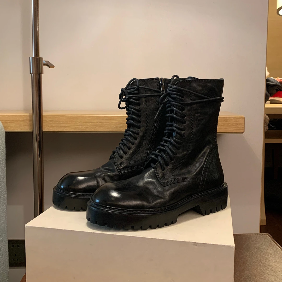 【下午福利款】葡萄妈studiolee 经典圆头绑带厚底中筒马皮马丁靴女