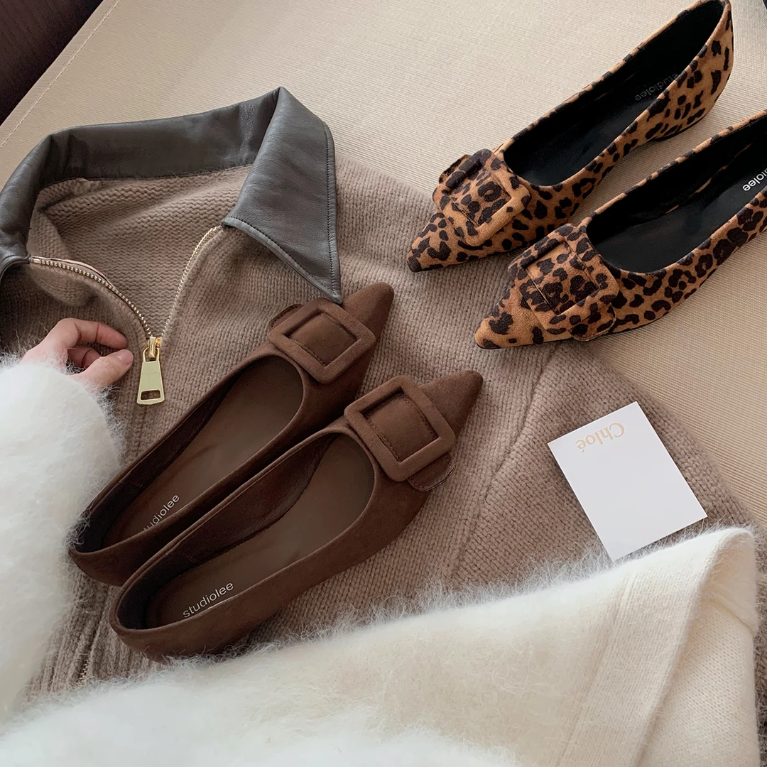 葡萄妈studiolee气质小尖头通勤方扣绒面浅口豹纹单鞋女