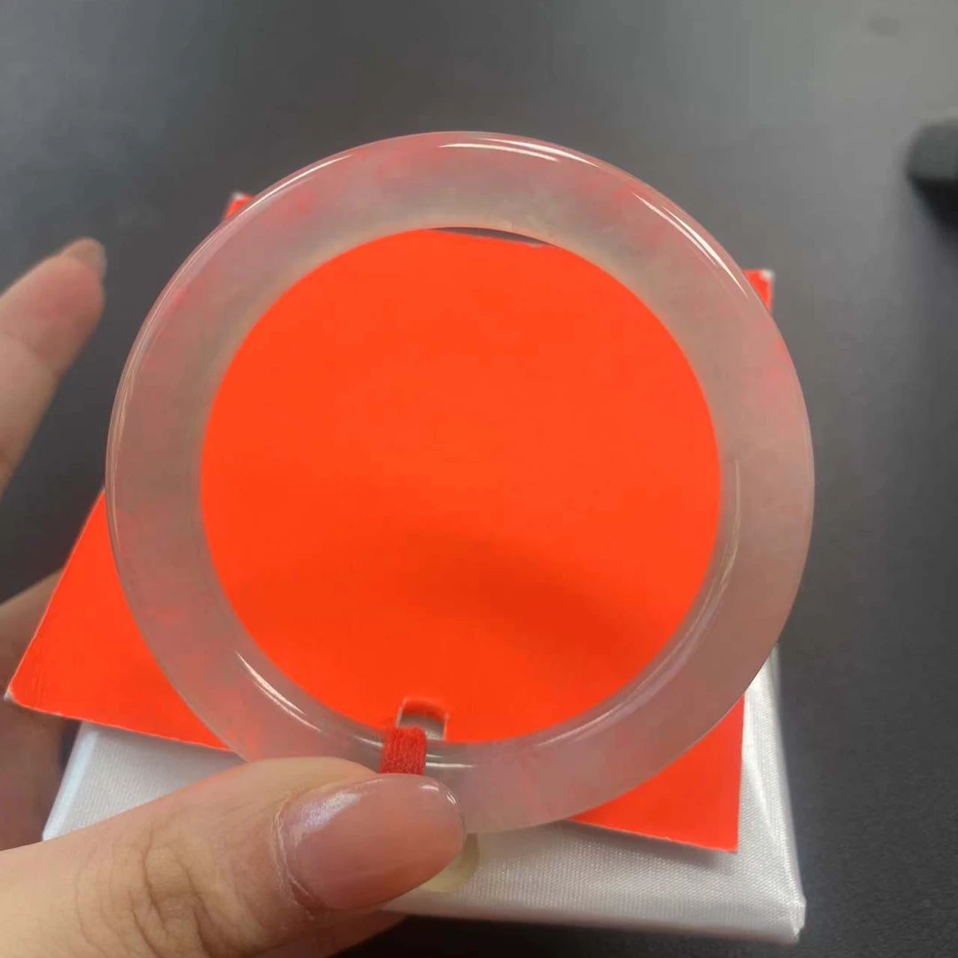 天然缅甸翡翠手镯