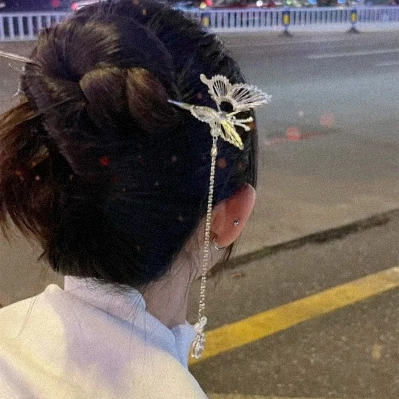 会动的蝴蝶流苏发簪女超仙古风汉服旗袍发钗2024年新款高级感簪子