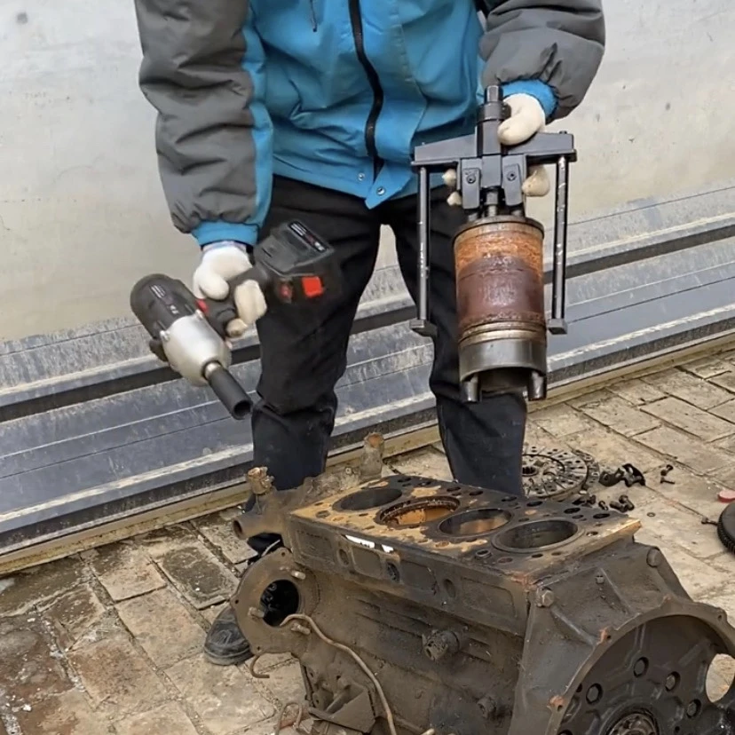 发动机湿式缸套拉玛 缸筒拉玛新疆西藏偏远地区另加收运费