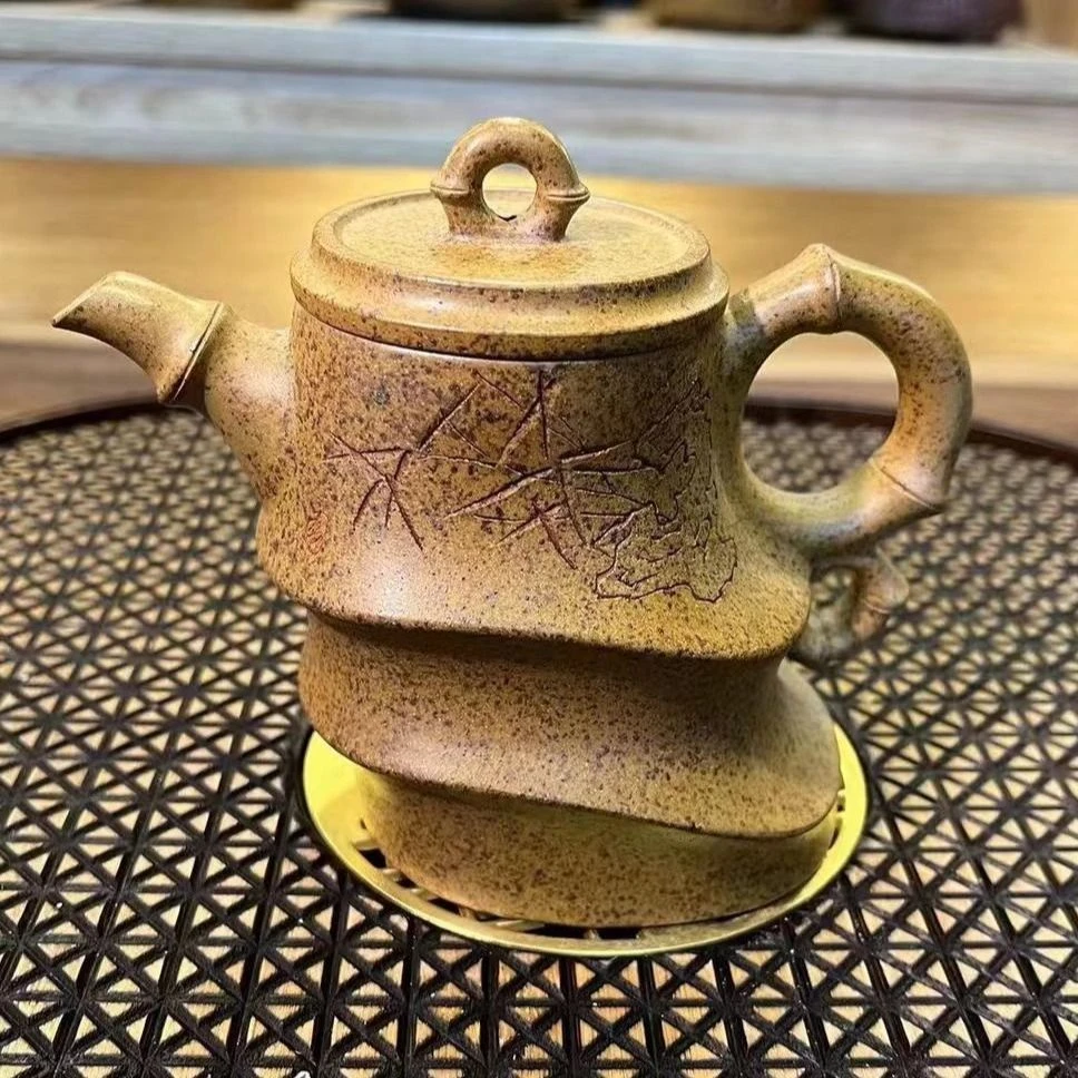 宜兴原矿段泥龙骨金沙斜竹壶-250cc（徐宸翊）礼盒装 ZH00236