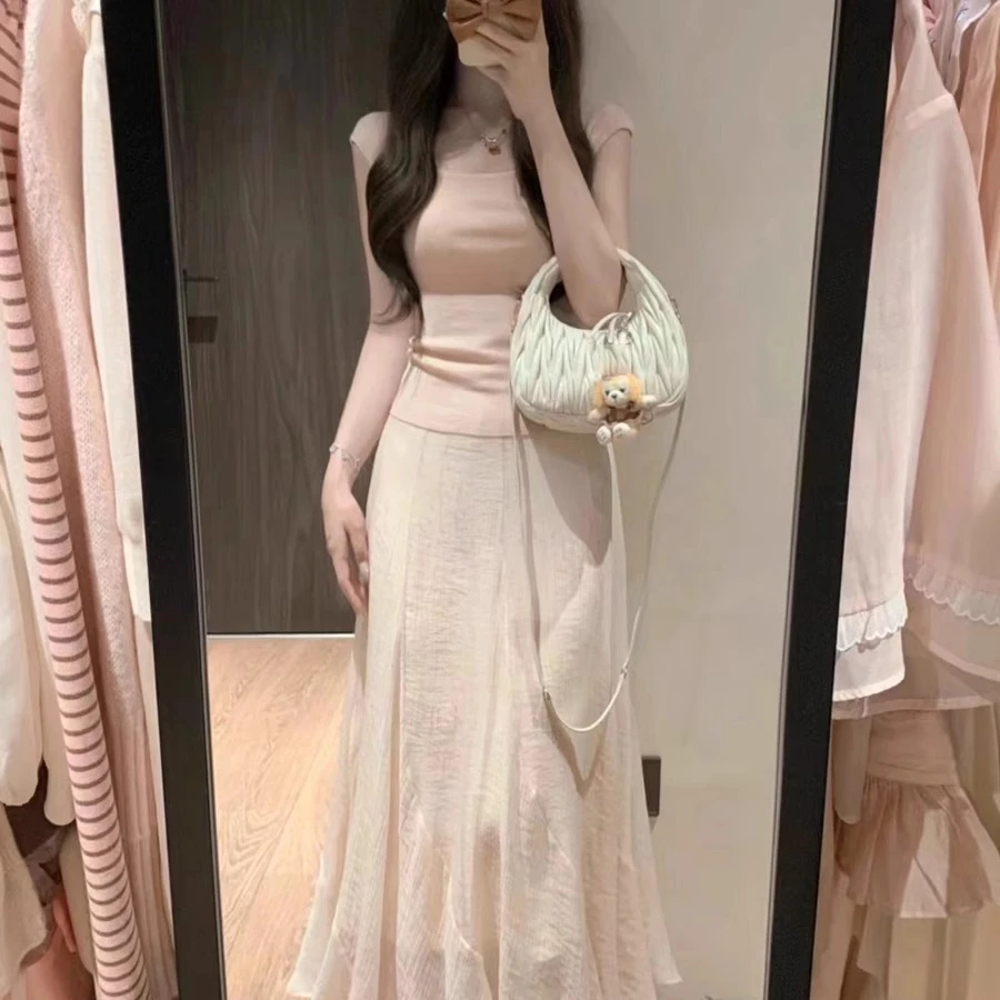 夏装搭配一整套御姐气质女神范纯欲高级感别致甜辣上衣裙子套装女