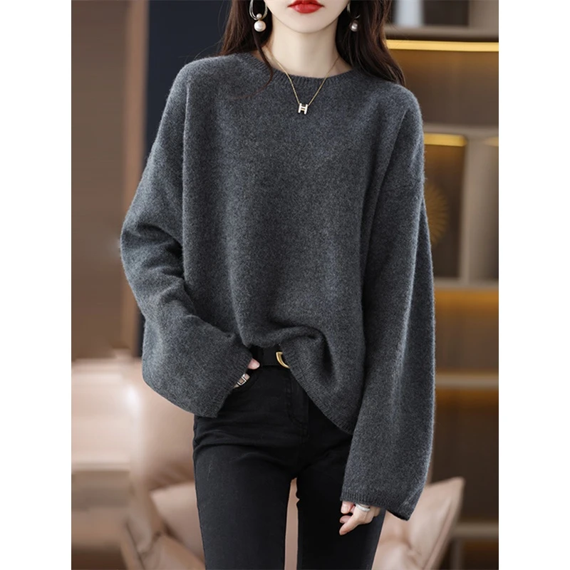法式高级感落肩圆领毛衣女秋季加厚内搭浣熊绒针织衫打底软糯上衣