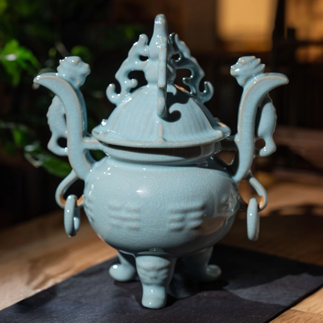 简匠 汝窑当代原矿天青釉蝉翼纹开片八卦鼎摆件小号