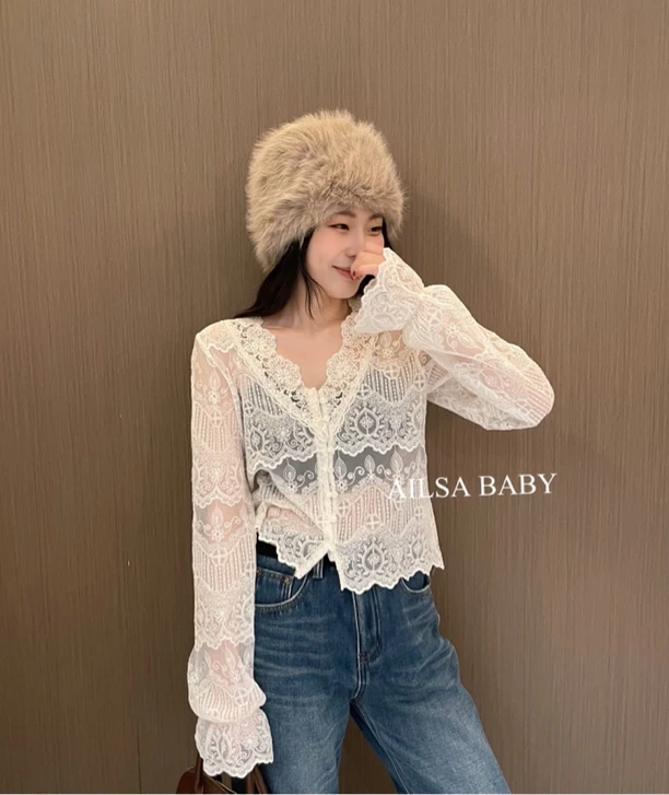 【AILSA BABY】欧货冬款V领蕾丝衫A