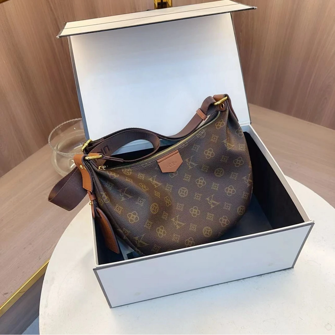 UK定制轻奢大容量百搭斜挎饺子包