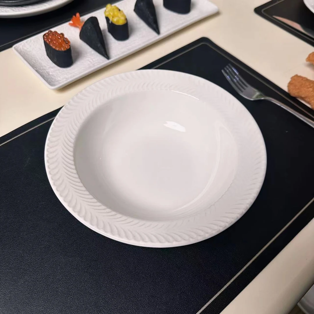 8.5英寸草帽深碗创意浮雕藤编纹宽边碗简约纯白陶瓷面碗家用汤碗