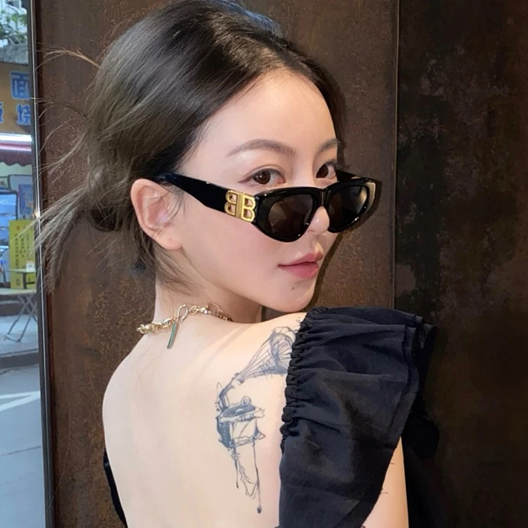 黑色墨镜双B猫眼女款太阳镜防紫外线欧美近视显脸小有度数2025新