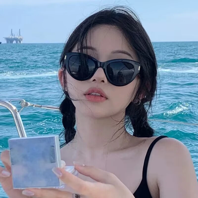 复古猫眼墨镜女2025新款高级感防晒海边度假旅游拍照大框太阳眼镜