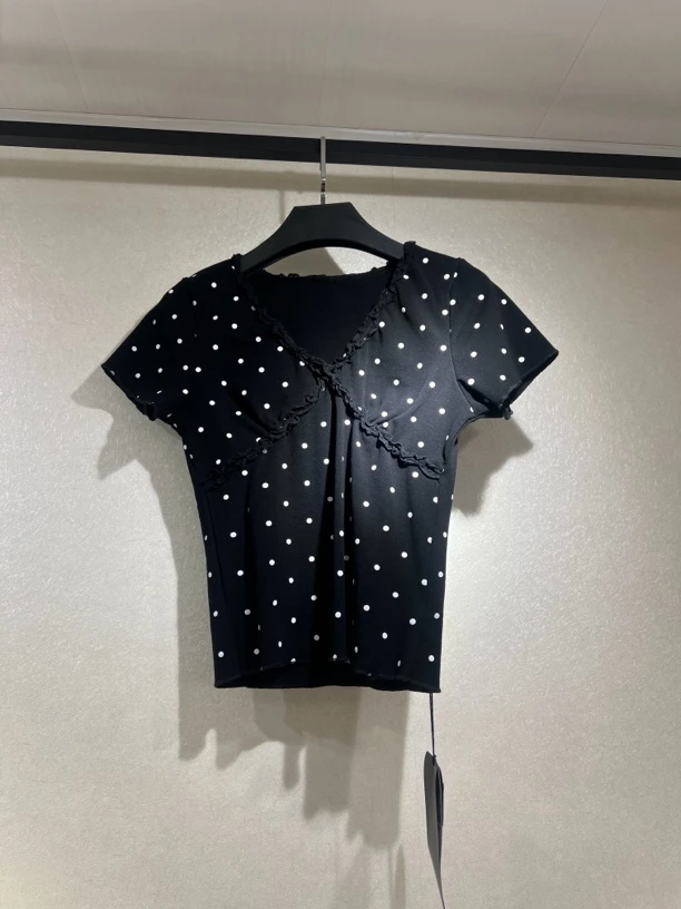 波点黑白色搭配上衣显瘦半袖